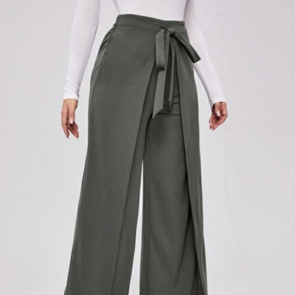 Tie Front pants - Picture 4 of 7